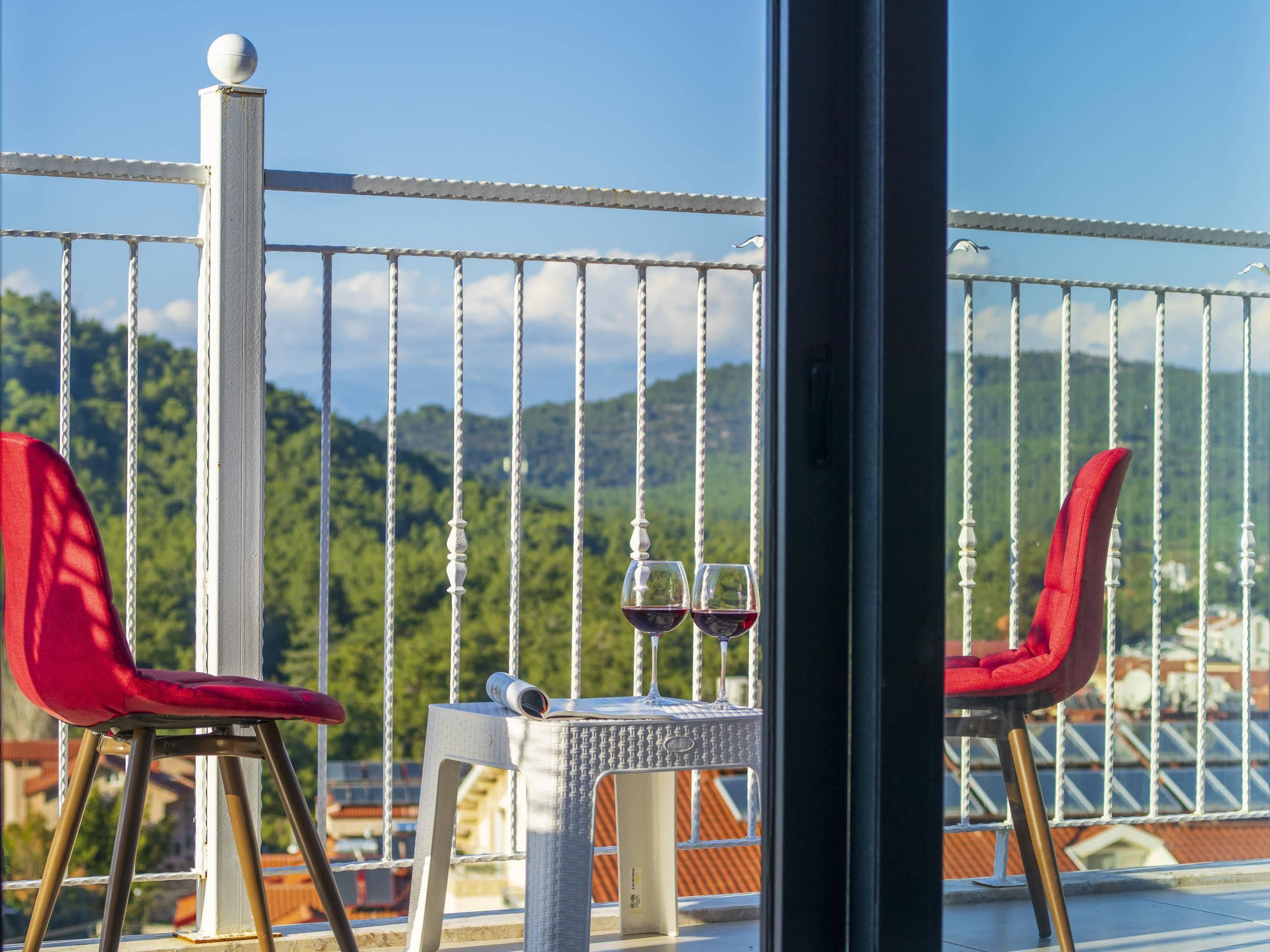 Monastery Suites Hotel-Fethiye Олудениз Екстериор снимка