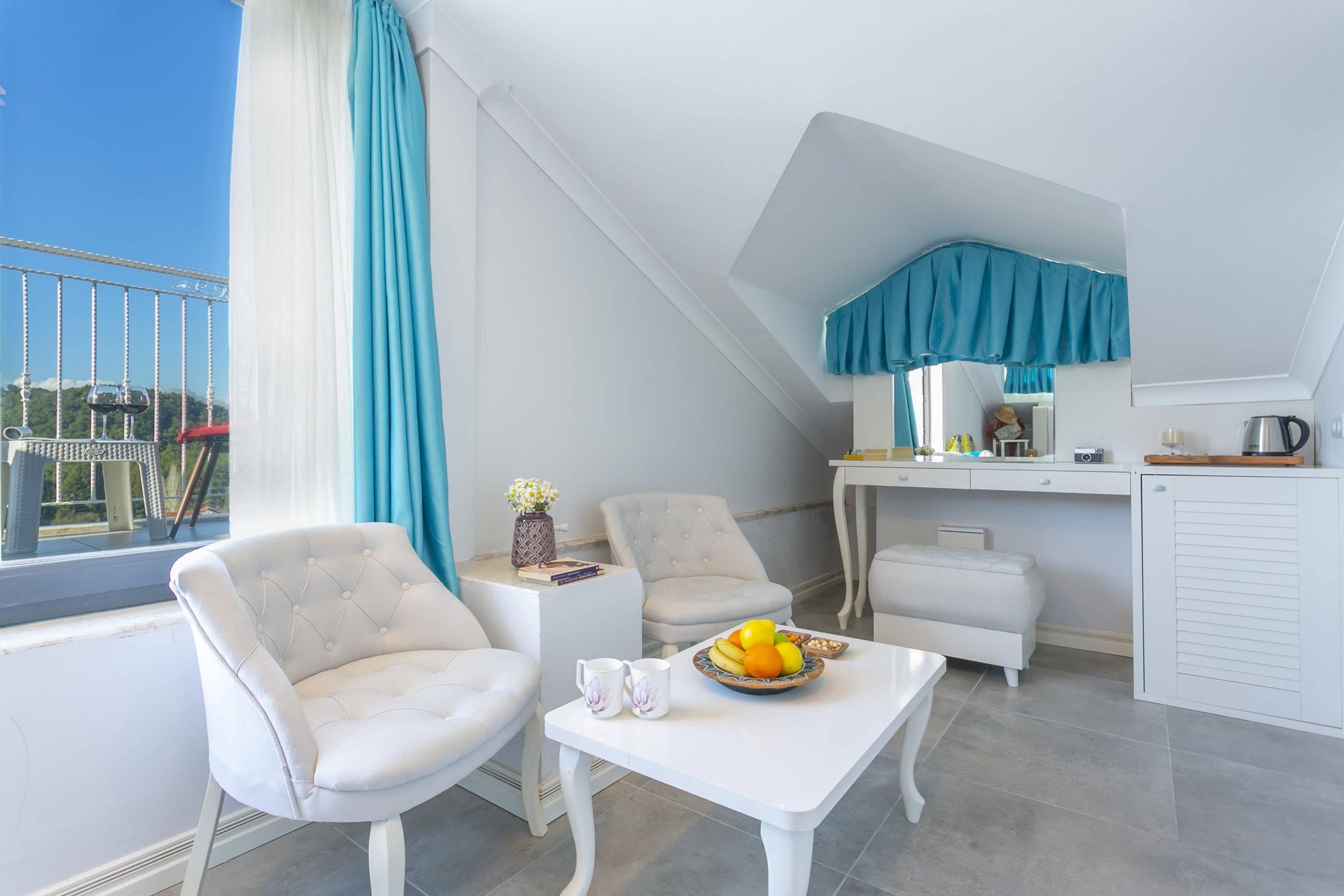 Monastery Suites Hotel-Fethiye Олудениз Екстериор снимка