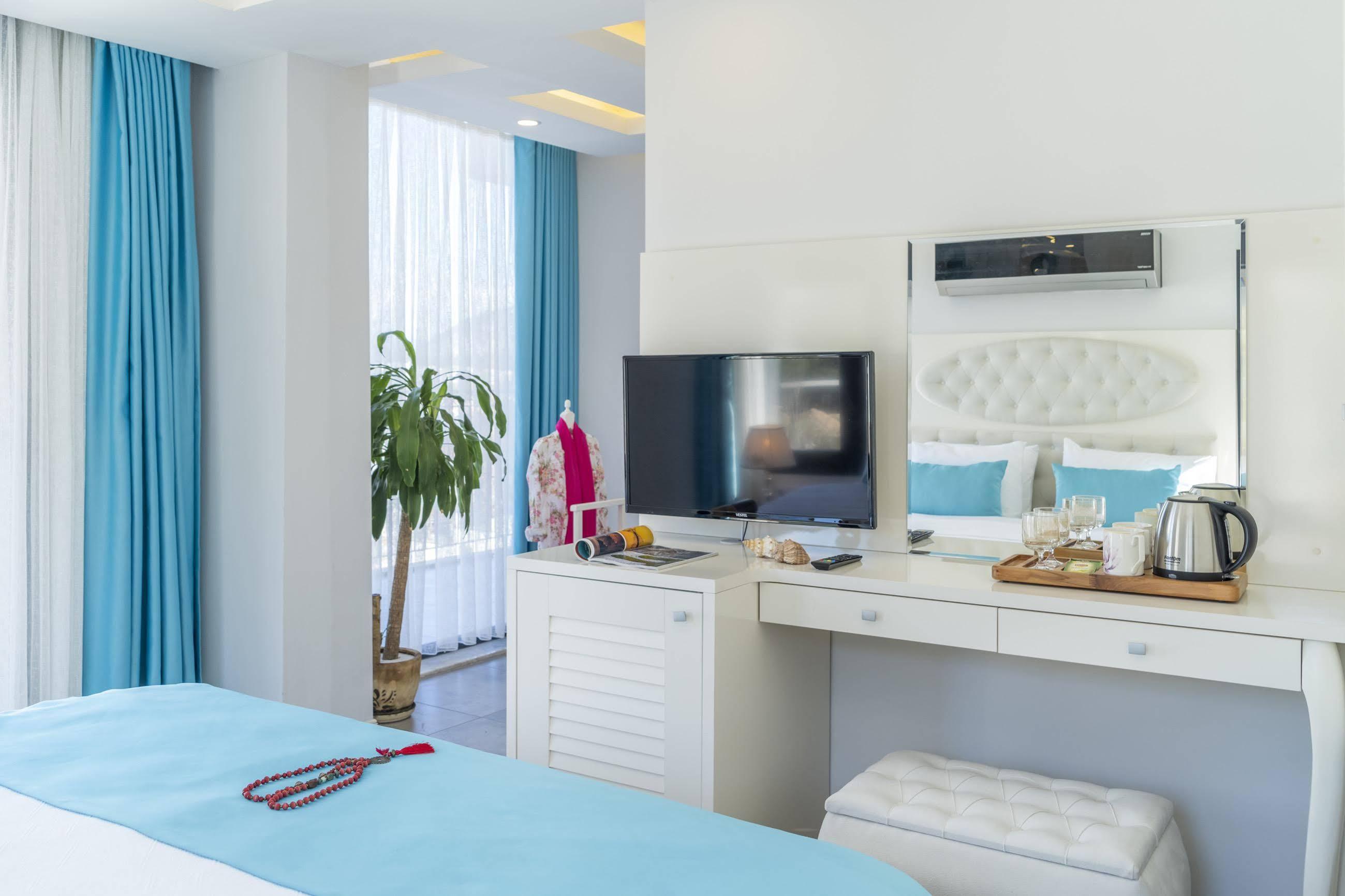 Monastery Suites Hotel-Fethiye Олудениз Екстериор снимка