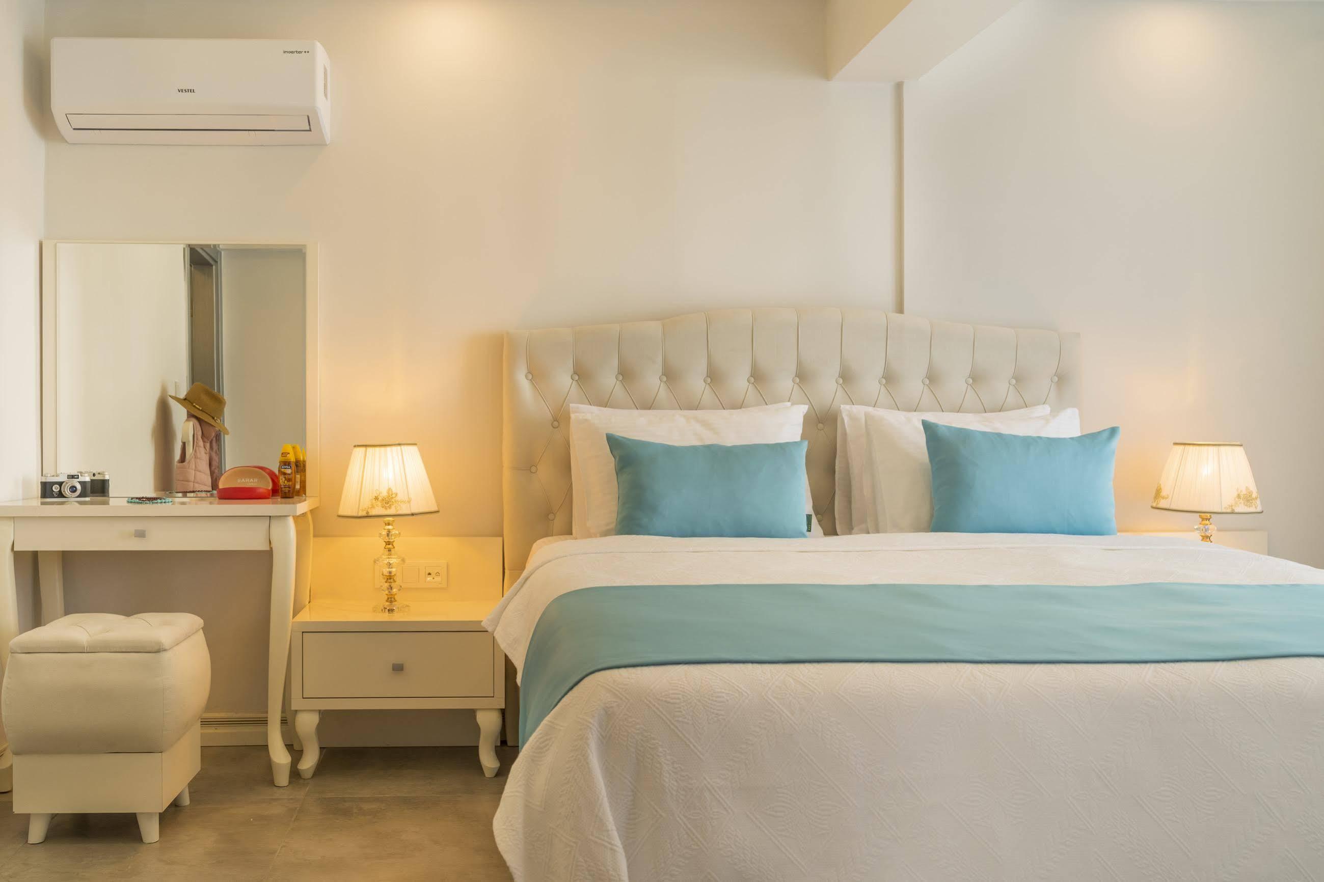 Monastery Suites Hotel-Fethiye Олудениз Екстериор снимка